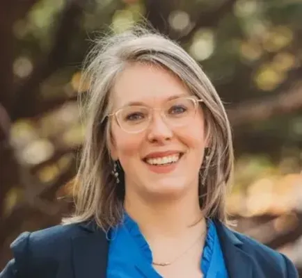 Elisabeth A Carlson