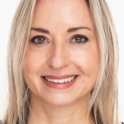 Marcela B. Knaup