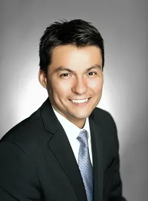 Nestor Vicario